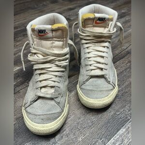 Nike Blazer Mid Gray Suede High Top Sneakers Size 6.5